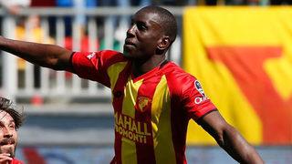 Beşiktaş'ta Şenol Güneş kalırsa, Demba Ba dönecek...