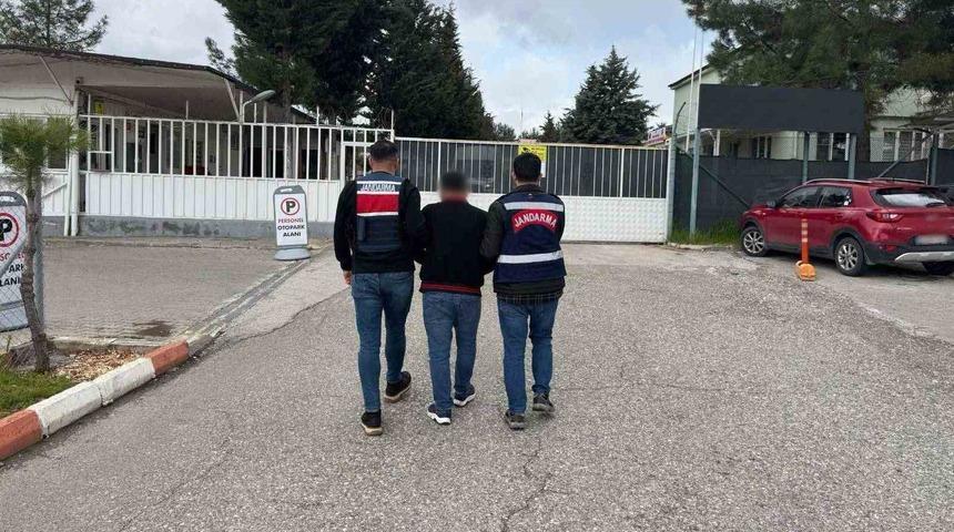 Gaziantep&rsquo;te jandarmadan yasadışı bahis operasyonu: 2 şahıs tutuklandı