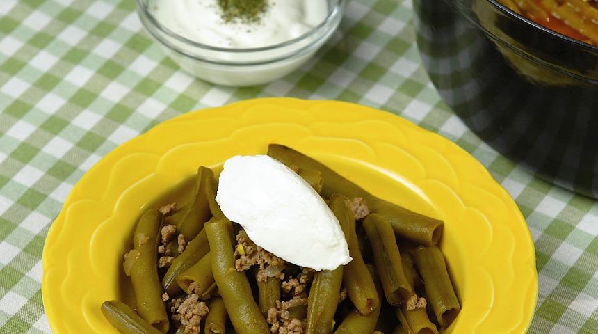 Pazarlar onunla şenlendi: Kıymalı taze bakla tarifi