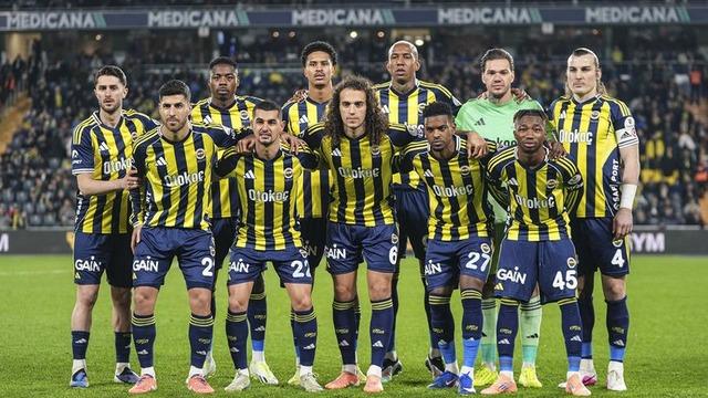 Fenerbahçe'de ayrılık: Aziz Yıldırım da Hakan Safi de istemiyor! Tecrübeli isim çantasını topladı