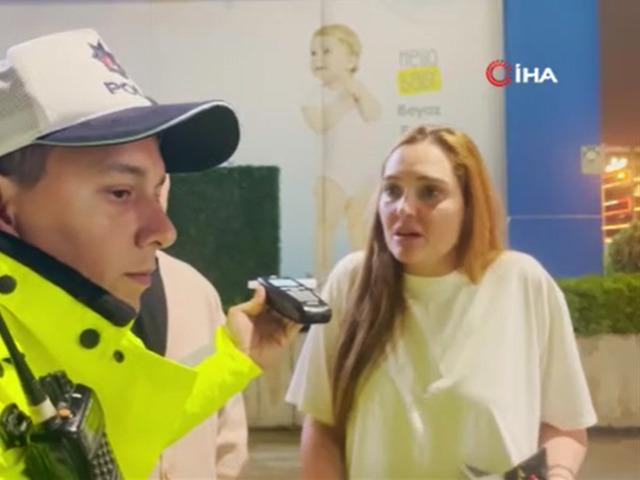 Alkoll&uuml; s&uuml;r&uuml;c&uuml;n&uuml;n ilgin&ccedil; anları: "Alo kanka, acil durum"
