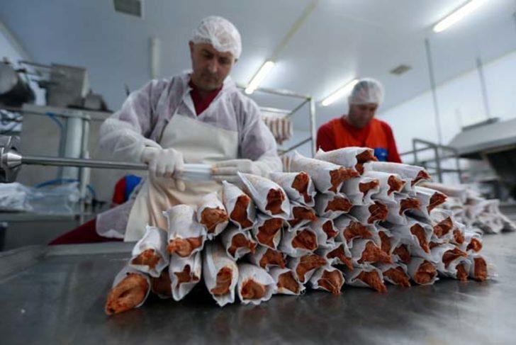 Dede tarifiyle Katar'a 'bez sucuk' ihraç ediyor G3