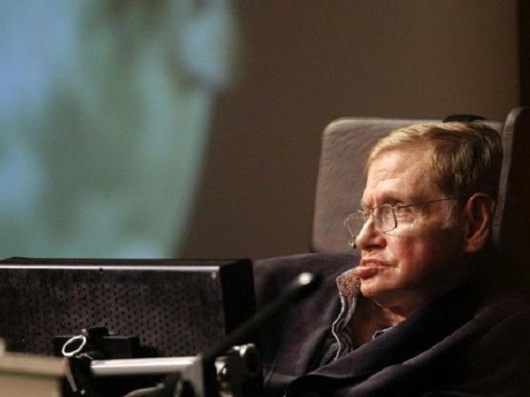 Stephen Hawking'in &ouml;lmeden &ouml;nceki son teorisi ortaya &ccedil;ıktı! 'Kainat sonsuz değil ve sandığımızdan daha basit'