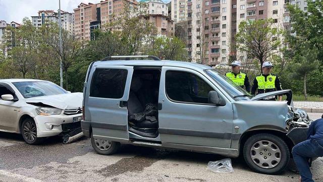 Gümüşhane’de zincirleme kaza: 4 yaralı