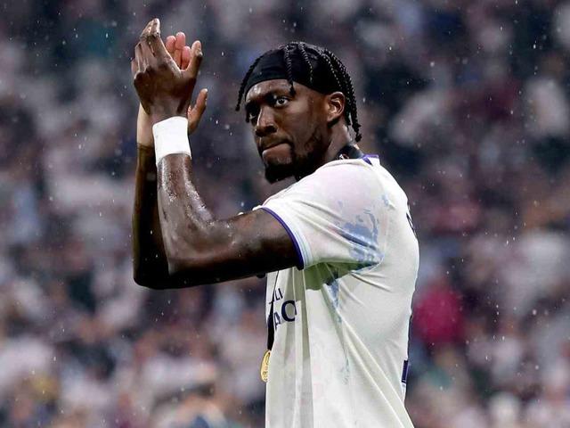 Tammy Abraham futbol tarihine ge&ccedil;ti