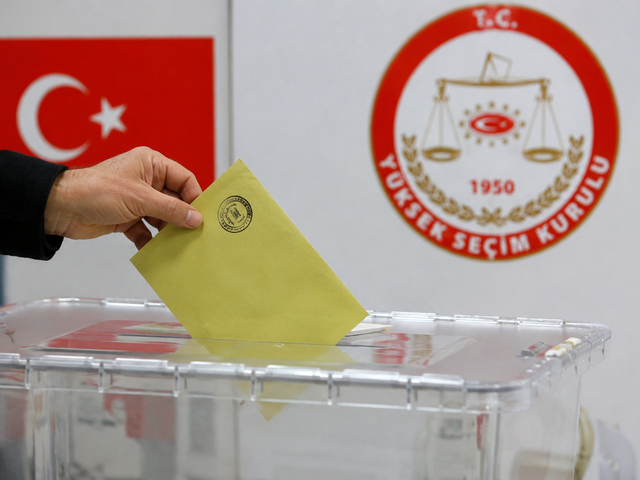 Canlı yayında erken se&ccedil;im s&ouml;zleri! Sonbaharı işaret etti