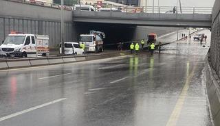 Ankara&rsquo;da sağanak yağış sebebiyle alt ge&ccedil;itler ve yollar g&ouml;le d&ouml;nd&uuml;