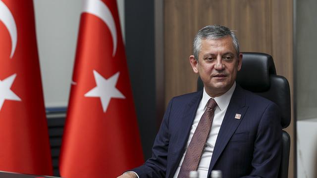 Özgür Özel'den baskın seçim iddialarıyla ilgili açıklama:  Getirsinler sandığı...