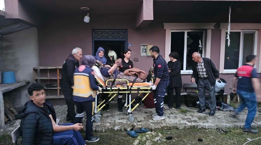 Benzinle soba yakmak isterken &ouml;l&uuml;mden d&ouml;nd&uuml;ler: 4 yaralı