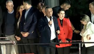 &Ouml;zg&uuml;r &Ouml;zel: "Bundan sonra gerekirse hayatı durduracağız"