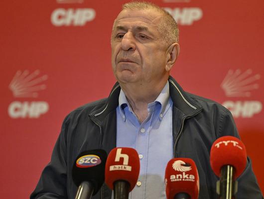 &Uuml;mit &Ouml;zdağ'dan CHP&rsquo;ye ziyaret: &lsquo;M&uuml;cadelenizde yanınızdayız&rsquo;