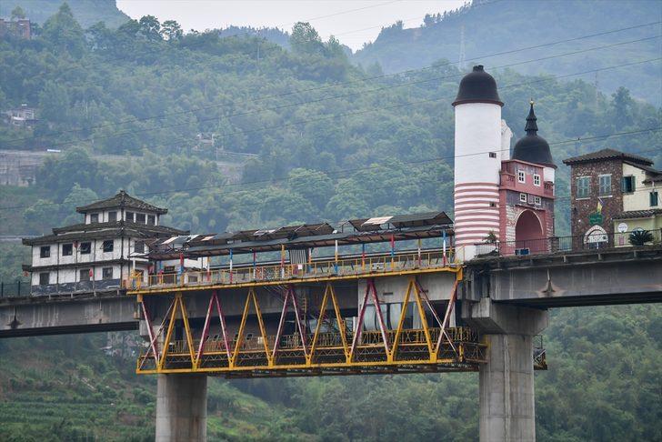 Çin'deki sıra dışı köprü G3