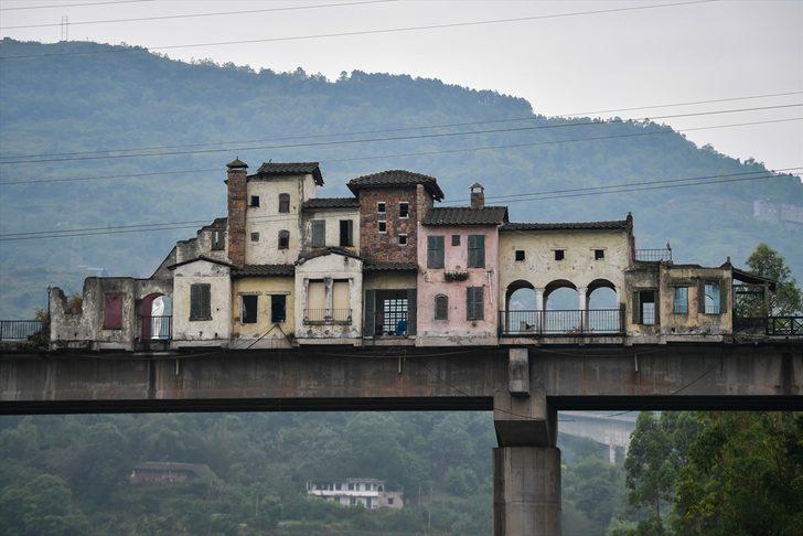 Çin'deki sıra dışı köprü G4