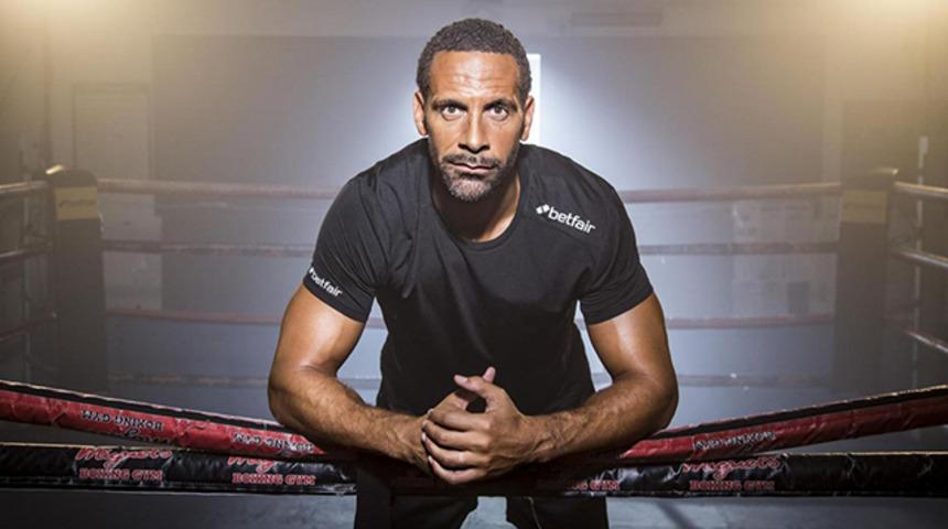 Rio Ferdinand boks kariyerini bitirmek zorunda kaldı!