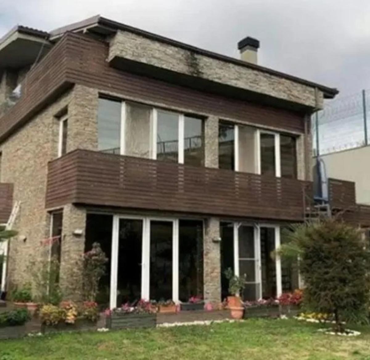 &Ccedil;ağla Şıkel in 9 odalı l&uuml;ks villasının tadilatı krize d&ouml;nd&uuml;! G&ouml;renler hayran kalıyor 1