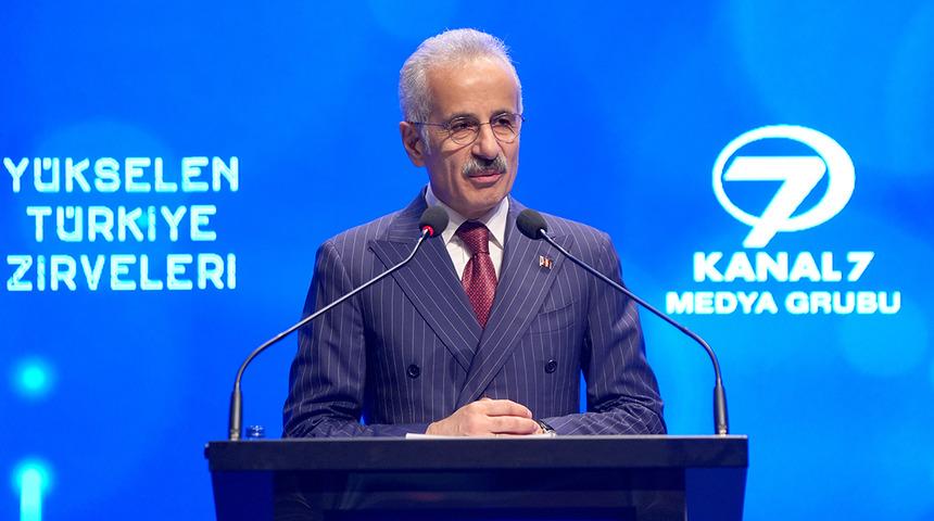 Bakan Uraloğlu, Y&uuml;kselen T&uuml;rkiye Zirveleri'nde duyurdu! T&uuml;rkiye'de ilk, yeni d&ouml;nem başladı