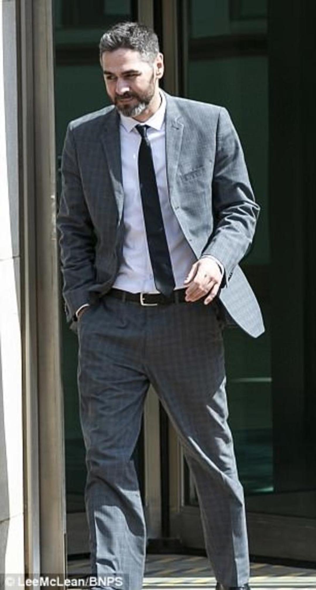 Ozan Melin İngiltere'yi karıştırdı! 'Doktorum' dedi, kadınları bu hale getirdi