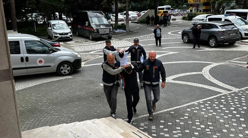 Akşehir polisi 14 bin kullanımlık bonzai ele ge&ccedil;irdi