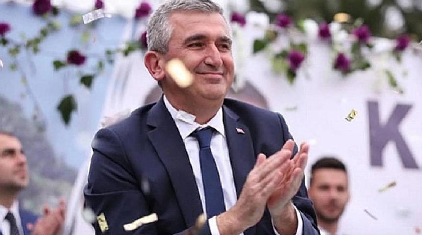Ak&ccedil;akoca Belediye Başkanı Albayrak "irtikap" su&ccedil;undan g&ouml;zaltına alındı