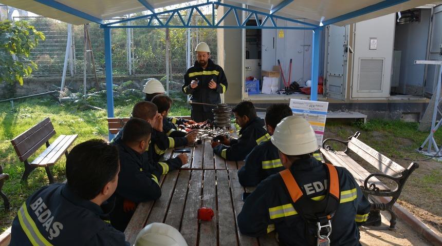 BEDAŞ’tan çalışanlarına 22 bin 540 saat iş sağlığı ve güvenliği eğitimi