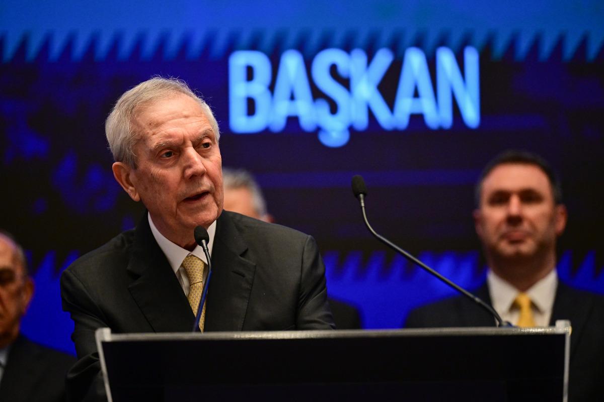 Aziz Yıldırım cephesinden Vincenzo Montella hamlesi 1