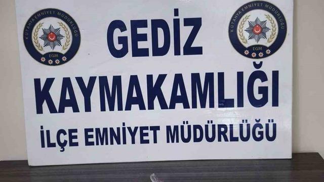 Gediz’de polis uyuşturucuya geçit vermiyor