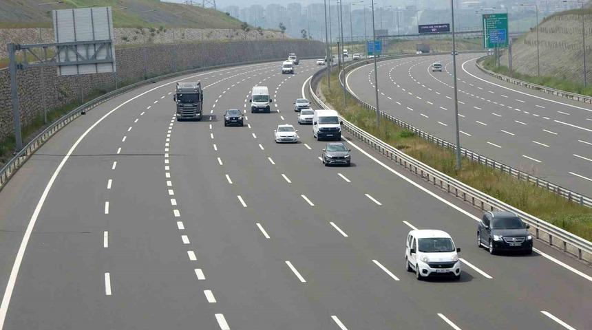 Kocaeli&rsquo;de otoyollarda bayram tatili &ouml;ncesi sakinlik yaşanıyor