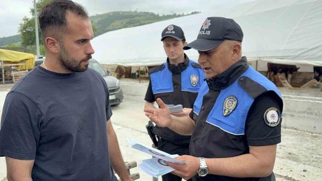 Polis, kurban pazarında vatandaşları dolandırıcılığa karşı uyardı 2