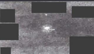 Pentagon yeni UFO kayıtlarını paylaştı! A&ccedil;ıklanamayan g&ouml;r&uuml;nt&uuml;ler g&uuml;ndem oldu