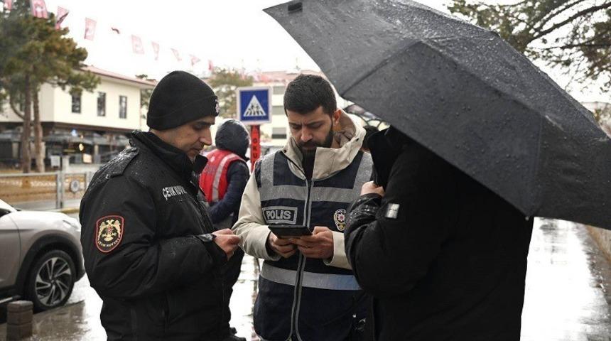 Bayram s&uuml;resince Erzincan&rsquo;da bin 720 kolluk personeli g&ouml;rev yapacak