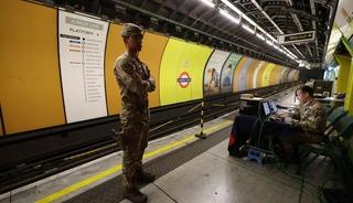 Londra&rsquo;da yer altında NATO tatbikatı