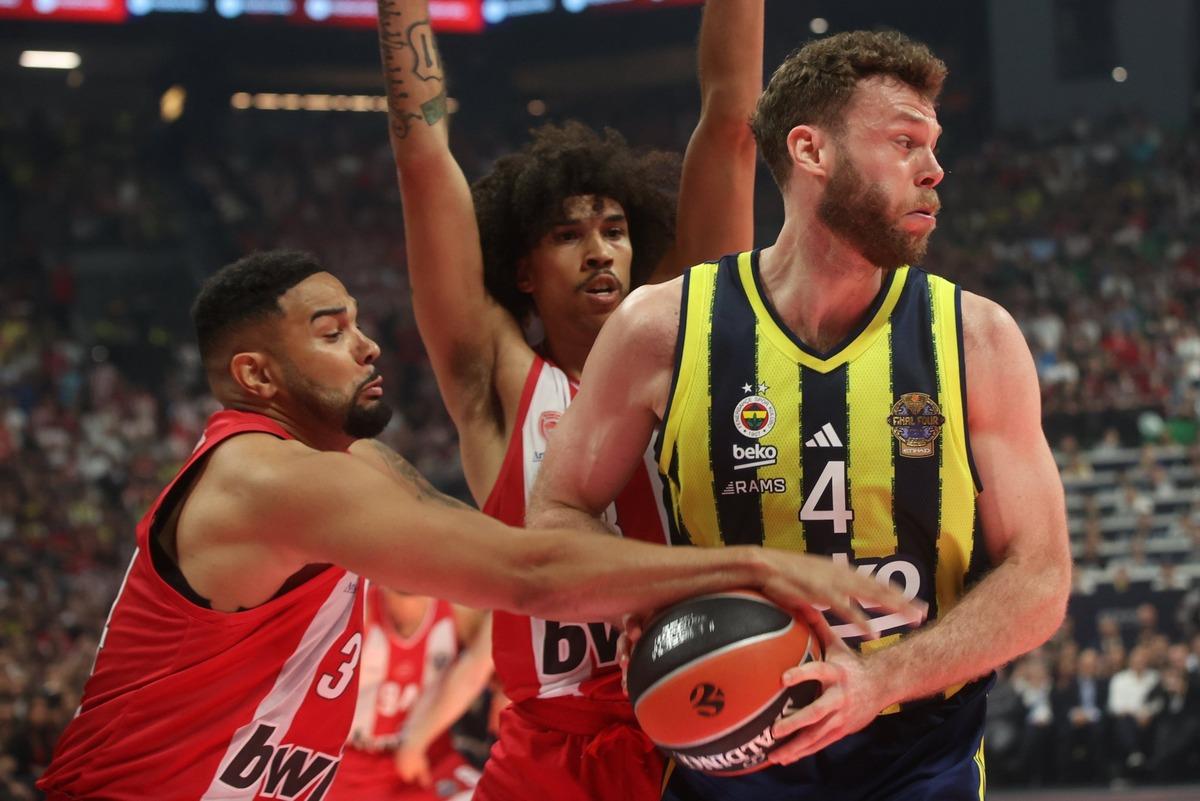 Fenerbahçe Beko, Euroleague final four yarı finalinde Olympiakos a kaybetti! 1