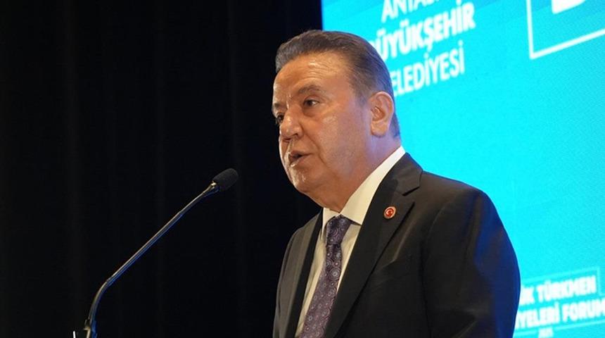 Muhittin B&ouml;cek&rsquo;e bir dosyadan ev hapsi kararı