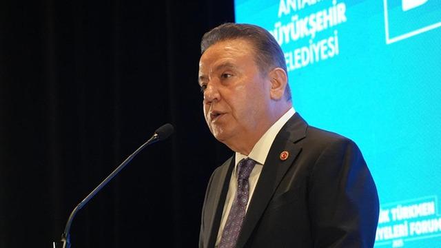 Muhittin Böcek’e bir dosyadan ev hapsi kararı