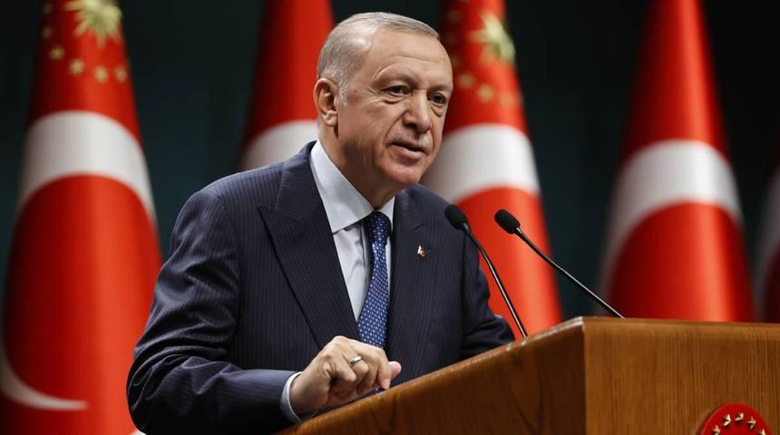 Cumhurbaşkanı Erdoğan T&uuml;rkiye Kupası'nı kazanan Trabzonspor'u tebrik etti