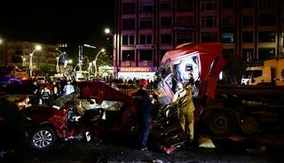 Giresun&rsquo;dan katliam gibi kaza! 5 kişi &ouml;ld&uuml;, 6 yaralı var