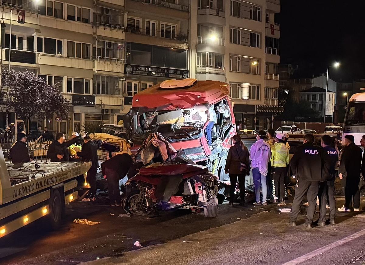 Giresun’dan katliam gibi kaza! 5 kişi öldü, 6 yaralı var 3