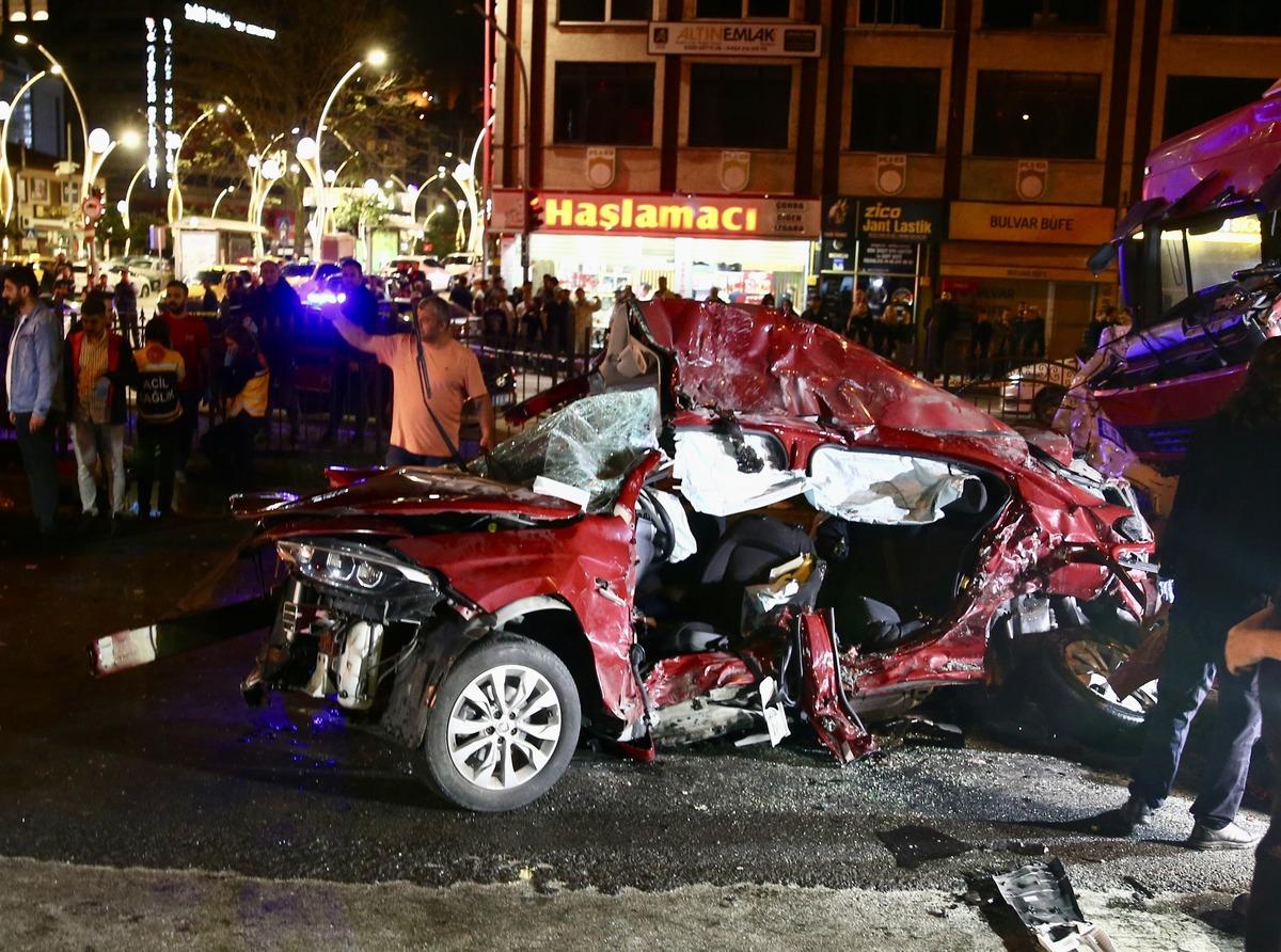 Giresun’dan katliam gibi kaza! 5 kişi öldü, 6 yaralı var 4
