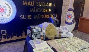 Kilolarca sahte altın ele ge&ccedil;irildi! Deste deste sahte dolar ve avro da var