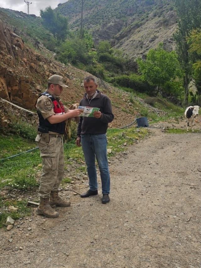 Batman’da Jandarma, Kurban Bayramı öncesi hırsızlara karşı besicileri uyardı 2