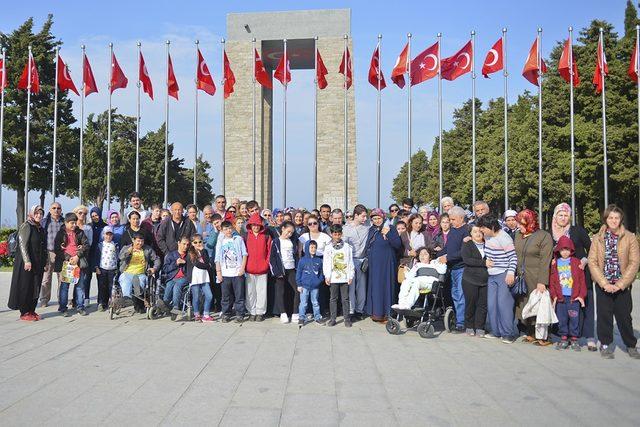 Engelli vatandaşlar Çanakkale'yi gezdi