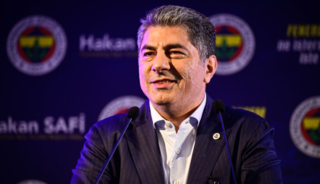 Hakan Safi'den Aziz Yıldırım'a k&uuml;rs&uuml;den olay g&ouml;nderme!