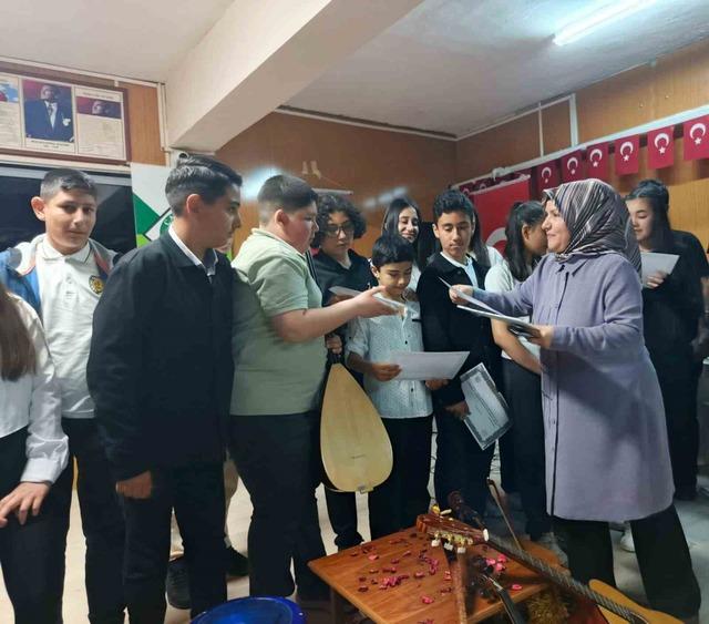 Kırşehir&rsquo;de yeni Neşet Ertaş&rsquo;lar yetişiyor 2