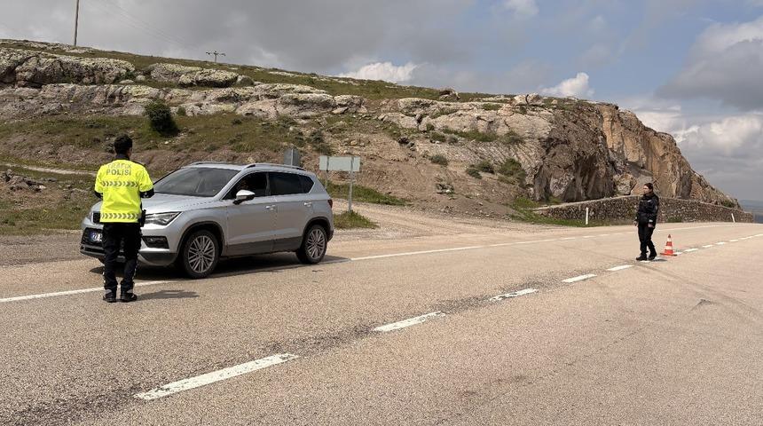 G&uuml;zelyurt&rsquo;ta trafik ve asayiş ekipleri bayram denetiminde