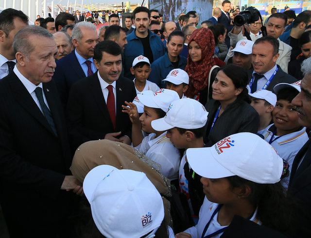 Erdoğan İstanbul'da gençlerin sorularını cevapladı (1)