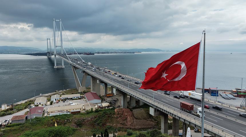 TEM'in Kocaeli ge&ccedil;işinde bayram trafiği yoğunluğu