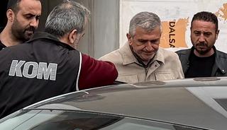 Ak&ccedil;akoca Belediye Başkanı Fikret Albayrak tutuklandı