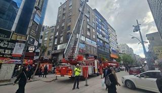 Elazığ'da iş merkezinde yangın paniği yaşandı