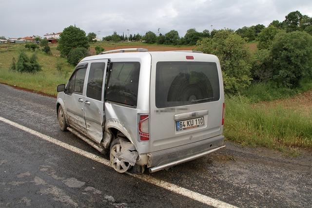 Manisa’da zincirleme kaza: 5 araç birbirine girdi, 8 yaralı! 1 kişi gözaltında 7