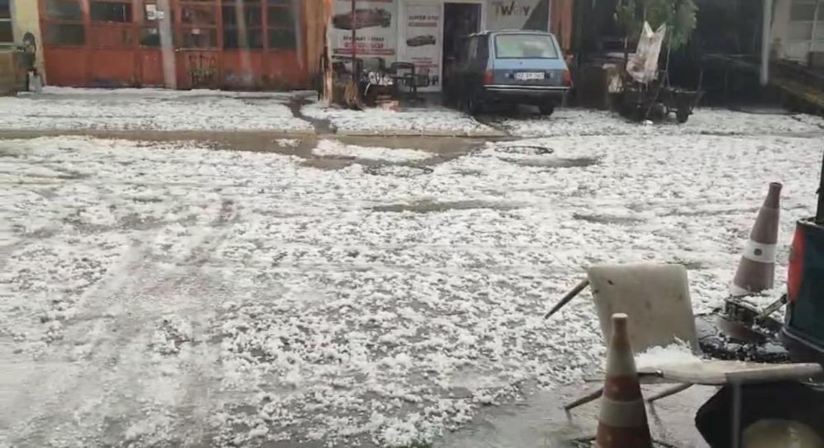 Adıyaman’da dolu yağışı hayatı olumsuz etkiledi 1